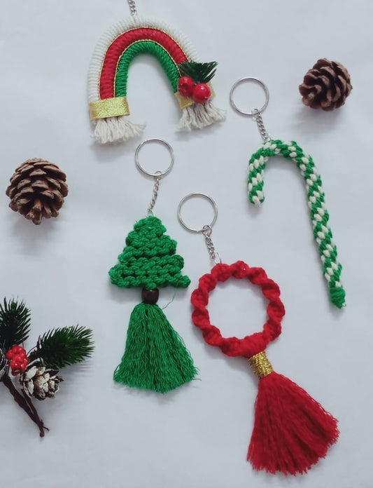 Christmas Decor (set of 4)