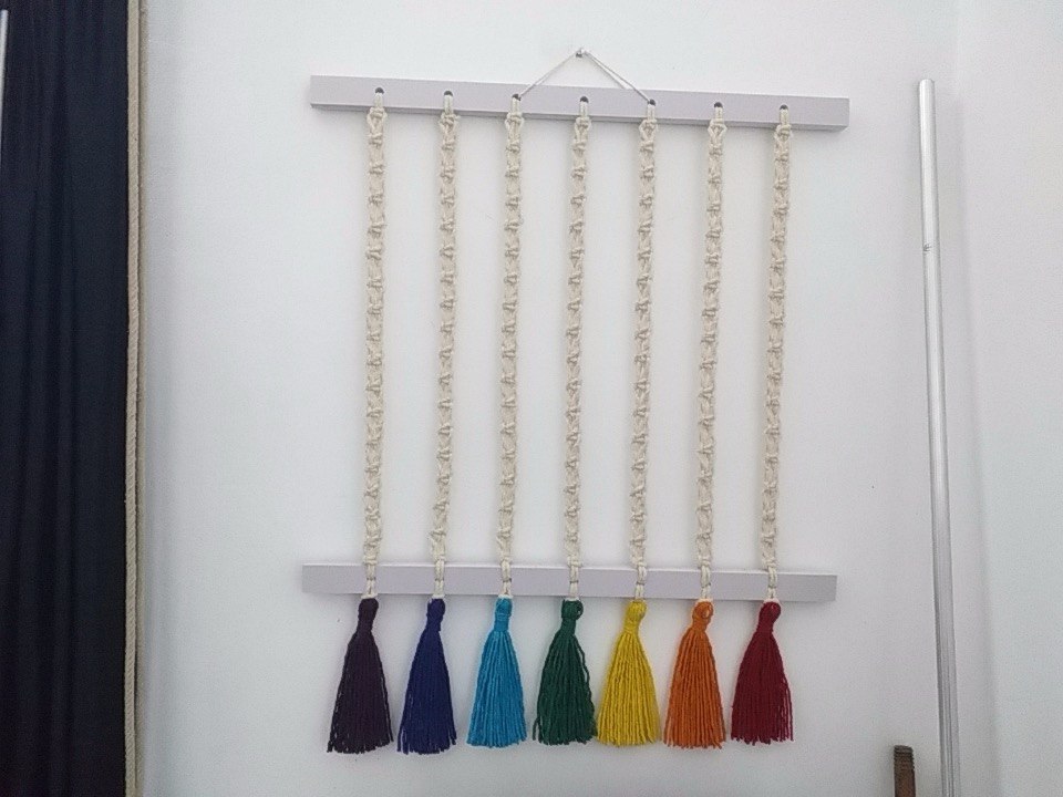 Macrame Photo Display Wall Hanger